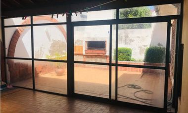 CASA 4amb CON COCHERA EN BARRIO SAN JOSE