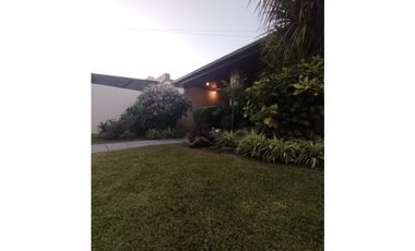 PROPIEDAD EN CASTELAR NORTE!!!!