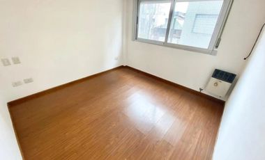 EXCELENTE DEPARTAMENTO EN CASTELAR SUR!!!