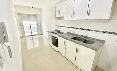 EXCELENTE DEPARTAMENTO EN CASTELAR SUR!!!