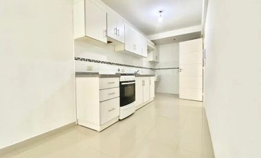 EXCELENTE DEPARTAMENTO EN CASTELAR SUR!!!