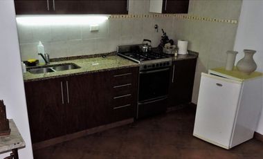 CASA EN VENTA EN CASTELAR NORTE!!