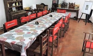 CASA EN VENTA EN CASTELAR NORTE!!