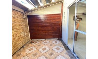 OPORTUNIDAD CASA EN MORON!!