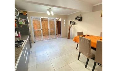 OPORTUNIDAD CASA EN MORON!!