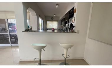 Venta Excelente casa 4 amb. Barrio privado Pilar - Manzanares chico