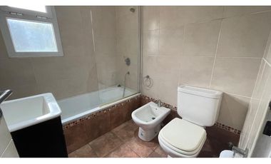 Venta Excelente casa 4 amb. Barrio privado Pilar - Manzanares chico