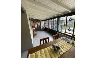 EXCELENTE UBICACION!!! CASTELAR SUR