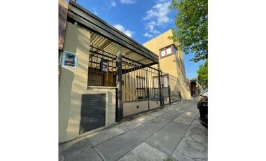 EXCELENTE UBICACION!!! CASTELAR SUR