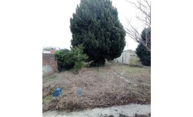 VENTA CASA 3 AMB CON GRAN PARQUE Y GARAGE