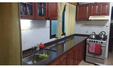 Chalet Barrio Las Acacias