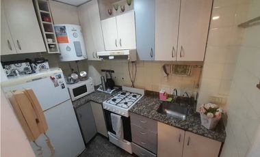 Venta Departamento Tres Ambientes Con Patio - Colegiales