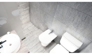 CASA EN B° PRIVADO LA QUEBRADA