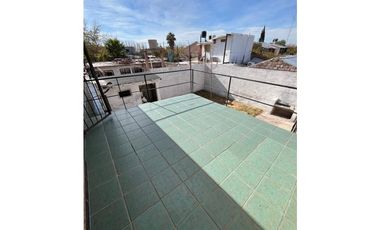 CASA 2 PLANTAS (a reciclar)