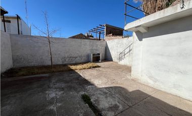 CASA 2 PLANTAS (a reciclar)