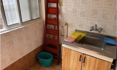 Exclusiva Casa Esquina en venta !