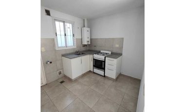 ALQUILO DUPLEX EN BARRIO RESIDENCIAL VELEZ SARSFIELD - 3 DORM