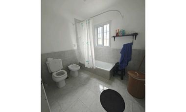 VENDO DUPLEX DE 3 DORMITORIOS EN BARRIO PARQUE LOS MOLINOS