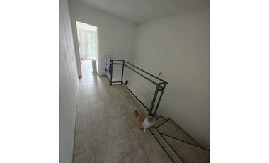 VENDO DUPLEX DE 3 DORMITORIOS EN BARRIO PARQUE LOS MOLINOS