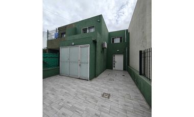 VENDO DUPLEX DE 3 DORMITORIOS EN BARRIO PARQUE LOS MOLINOS