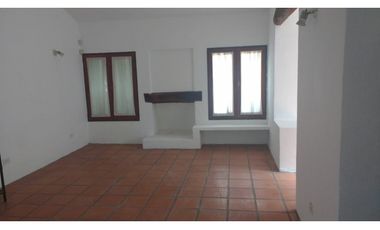 VENDO CASA 3 DORMITORIOS EN BARRIO COLINAS DE VELEZ SARSFIELD