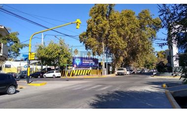 Esquina frente al Casino de Mendoza