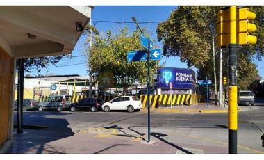 Esquina frente al Casino de Mendoza