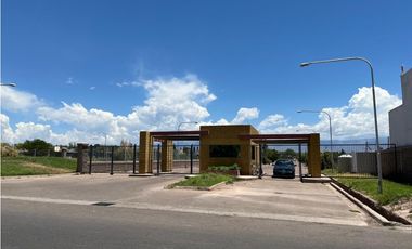 Terreno en barrio privado