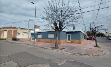 OPORTUNIDAD!! VENDO CASA DE 2 DORM. EN BARRIO SAN VICENTE