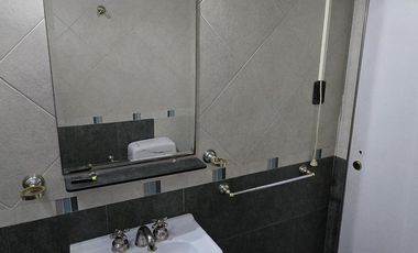 Venta casa 4 ambientes con cochera en Villa Dominico