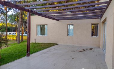 Casa en Venta  Residencial II 2 - con Acceso a Pie al Mar - Costa Esmeralda