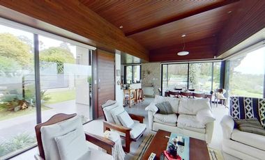 Casa con vista al ríos sobre Barranca Río Paraná Arroyo Seco