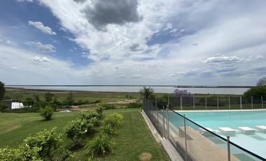 Casa con vista al ríos sobre Barranca Río Paraná Arroyo Seco