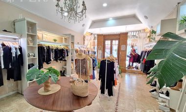 Venta local en el centro de Wilde