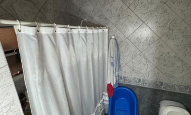 Oportunidad casa en Jose Marmol con 4 habitaciones