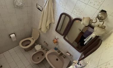 Oportunidad casa en Jose Marmol con 4 habitaciones