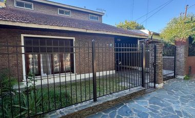 Oportunidad casa en Jose Marmol con 4 habitaciones