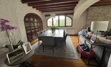 Amplia y preciosa Casa en C.H.