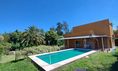 Casa - Maschwitz Village