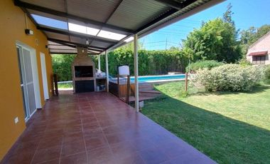 Casa - Maschwitz Village