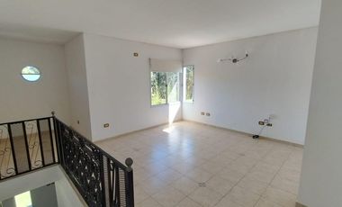 Casa - Maschwitz Village