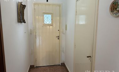 Venta casa 3 ambientes con cochera en Don Bosco