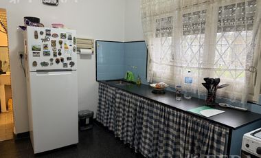 Venta casa 3 ambientes con cochera en Don Bosco