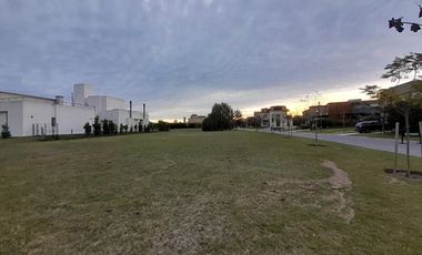 TERRENO AL AGUA BARRIIO LOS ALISOS NORDELTA
