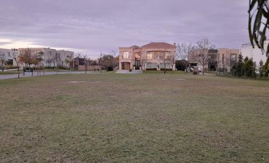 TERRENO AL AGUA BARRIIO LOS ALISOS NORDELTA