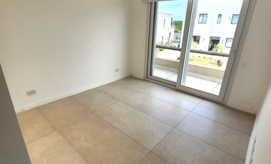 A ESTRENAR. MUY EQUIPADA. SIN MUEBLES.