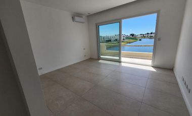 A ESTRENAR. MUY EQUIPADA. SIN MUEBLES.