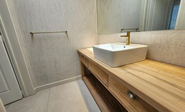 A ESTRENAR. MUY EQUIPADA. SIN MUEBLES.