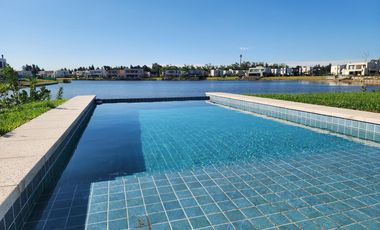 A ESTRENAR. MUY EQUIPADA. SIN MUEBLES.