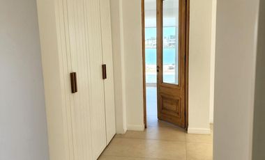 A ESTRENAR. MUY EQUIPADA. SIN MUEBLES.